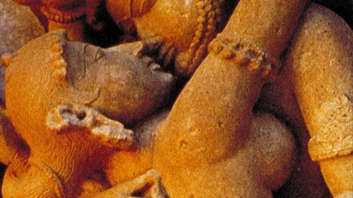 Templele de la Khajuraho, elogiu spiritualităţii şi sexualităţii jpeg