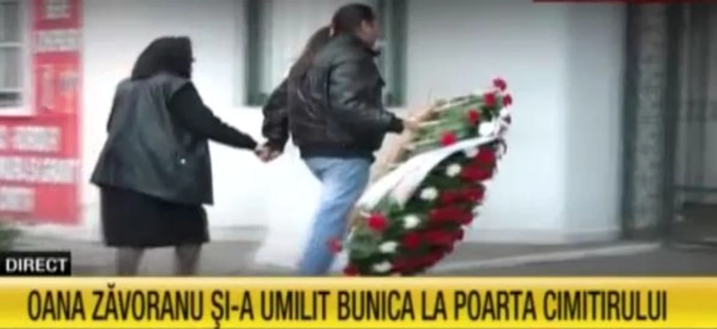 Înmormântare Marioara Zăvoranu. După o oră şi jumătate de aşteptare, mama Mărioarei a plecat fără să-i aprindă o lumânare fetei ei