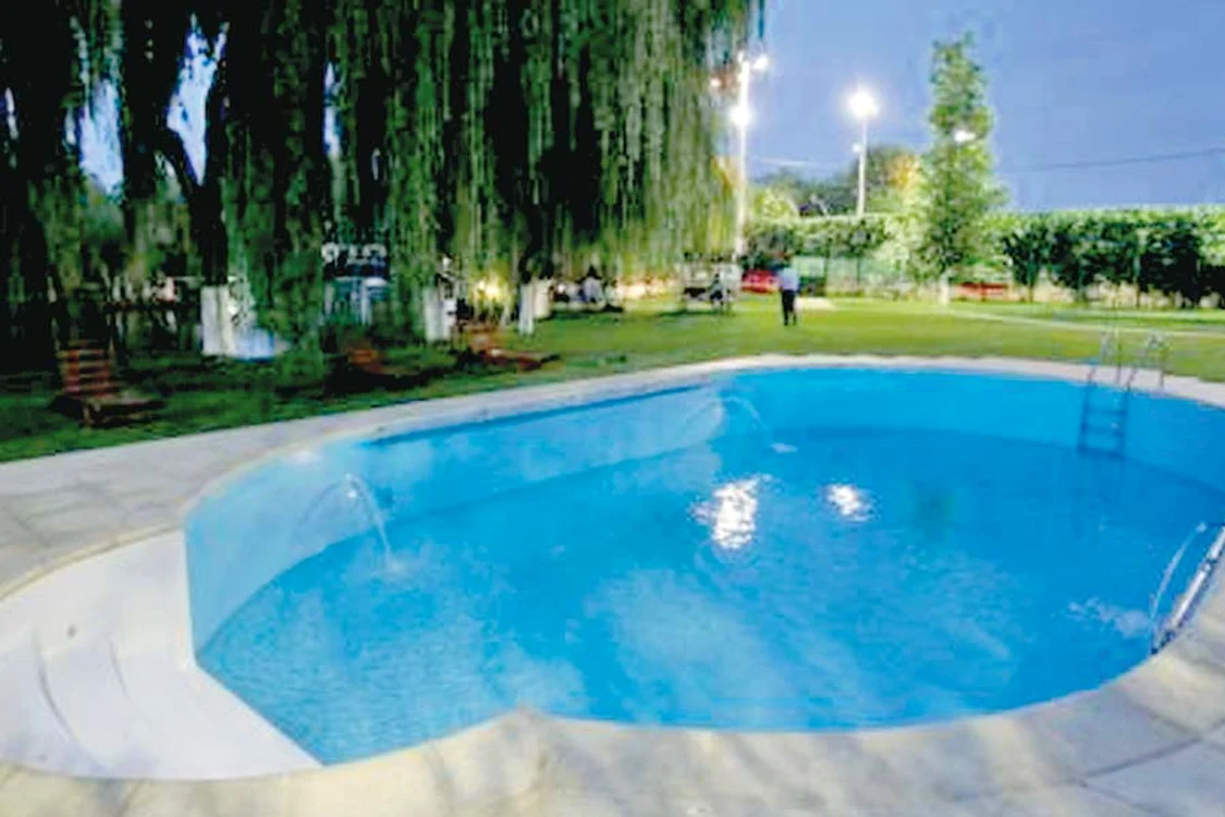 Fostul primar al Bacăului  va fi înmormântat  astăzi, la ora 12.00 (Fotografii: Olimpia Filip)