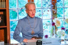 Regina Margrethe a II a a Danemarcei   Keld Navntoft, Kongehuset (1) jpg