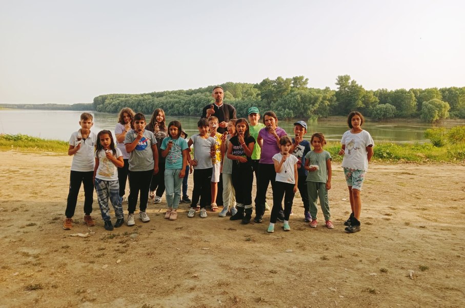 Cum a arătat „cea mai frumoasă zi” pentru 20 de copii sărmani din Galați FOTO