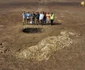 Cercetări arheologice la tumulii din Băicoi (© Muzeul Județean de Istorie și Arheologie Prahova)