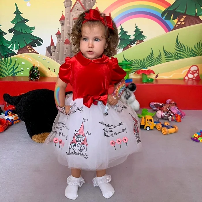 5 elena gheorghe fiica amelie nicole 2 jpg jpeg