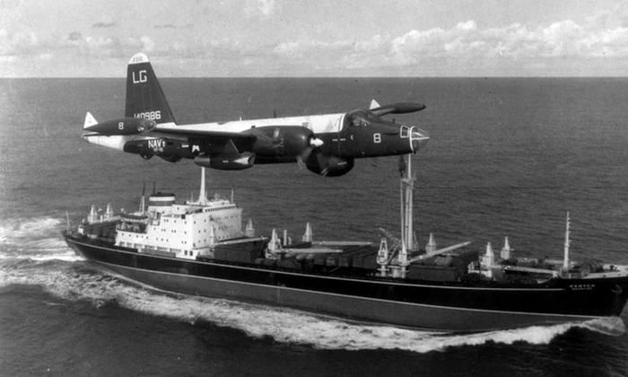 Calendar 22 octombrie: 1962   Criza rachetelor din Cuba: Președintele american John F  Kennedy a impus blocada navală a Cubei jpeg