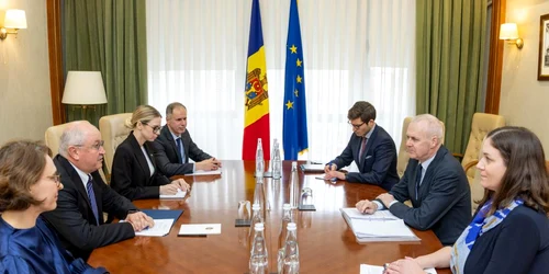 Alexandru Munteanu intrevedere NATO FOTO Gov md jpg