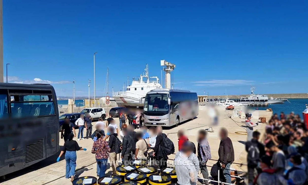 Misiune de salvare în Mediterana FOTO: Poliția de Frontieră