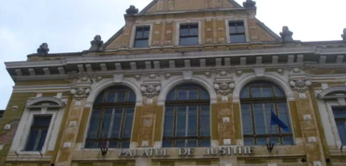 Sibiu: Procurorii sibieni renunţă la robă în semn de protest faţă de noua grilă de salarizare