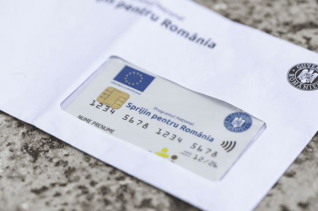 Cum sunt pasați între instituții bătrânii eligibili pentru tichetele sociale
