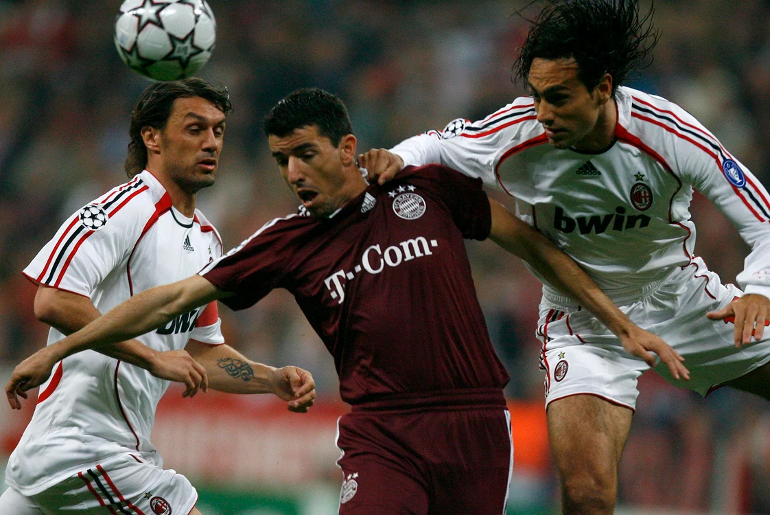 Nesta şi Maldini arată şi în această fază că sunt printre cei mai buni fundaşi din istoria fotbaluluiFoto: Reuters