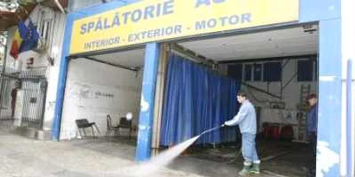 Spălătoriile auto vor fi luate la puricat
