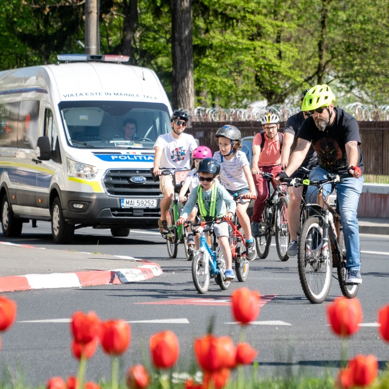 Tur de bicicletă dedicat elevilor la Sibiu Foto Urban Bike Revolution