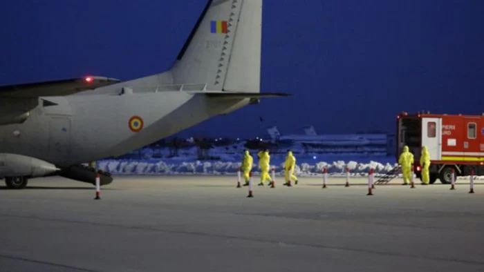 Românii au fost evacuaţi din China, prin Germania, înainte de a ajunge în România FOTO Adrian Sultănoiu / CER SENIN - Revista Forţelor Aeriene