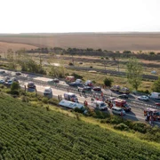 aacident calarasi autocar rasturnat jpg