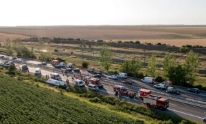 aacident calarasi autocar rasturnat jpg