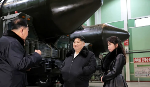 Kim Jong un si fiica sa Ju Ae FOTO EPA EFE jpg
