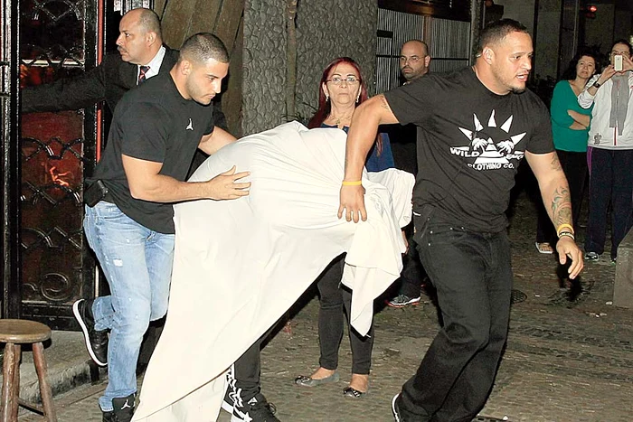 Bieber a plecat cu cerşaful hotelului în cap