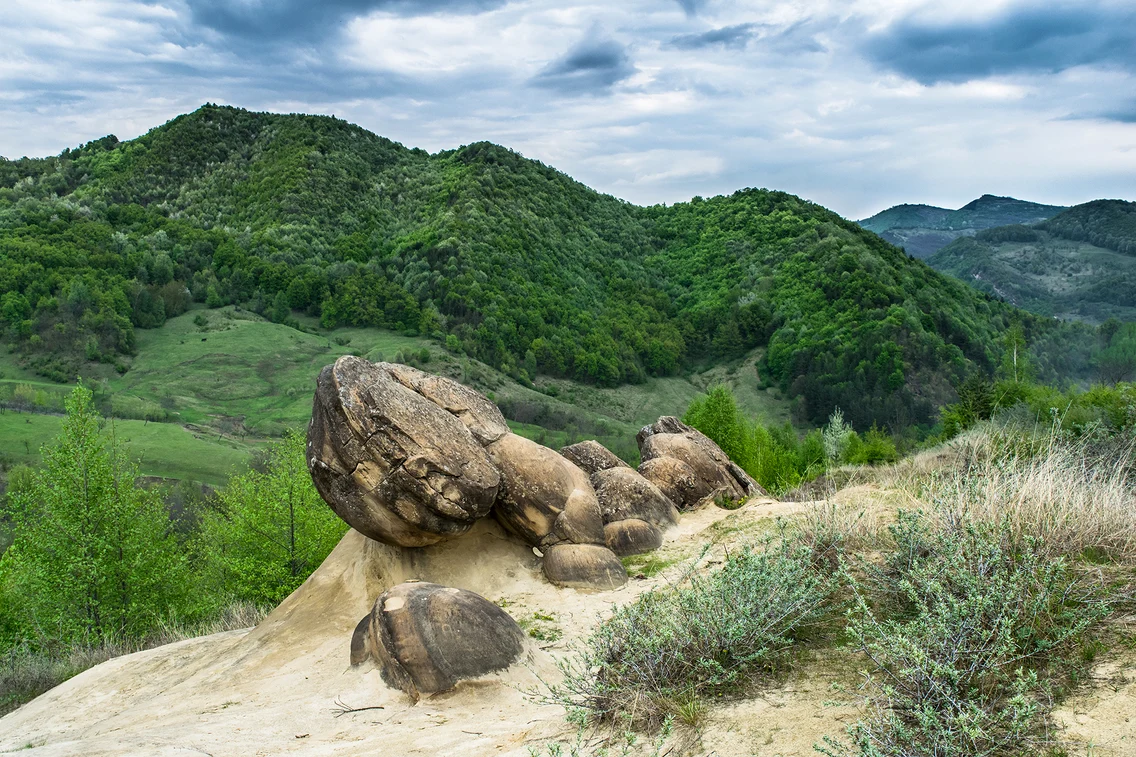 Trovantii de la Ulmet Foto Credit Asociația Ținutului Buzăului