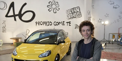 Opel Adam si Valentino Rossi