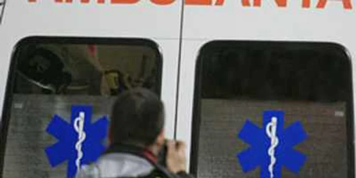 Femeia accidentată a fost dusă la spital