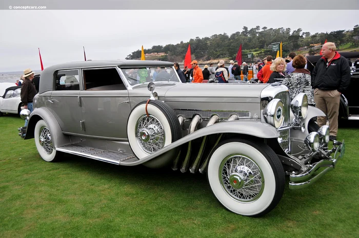 
    Duesenberg Model J6,5 metri lungime  