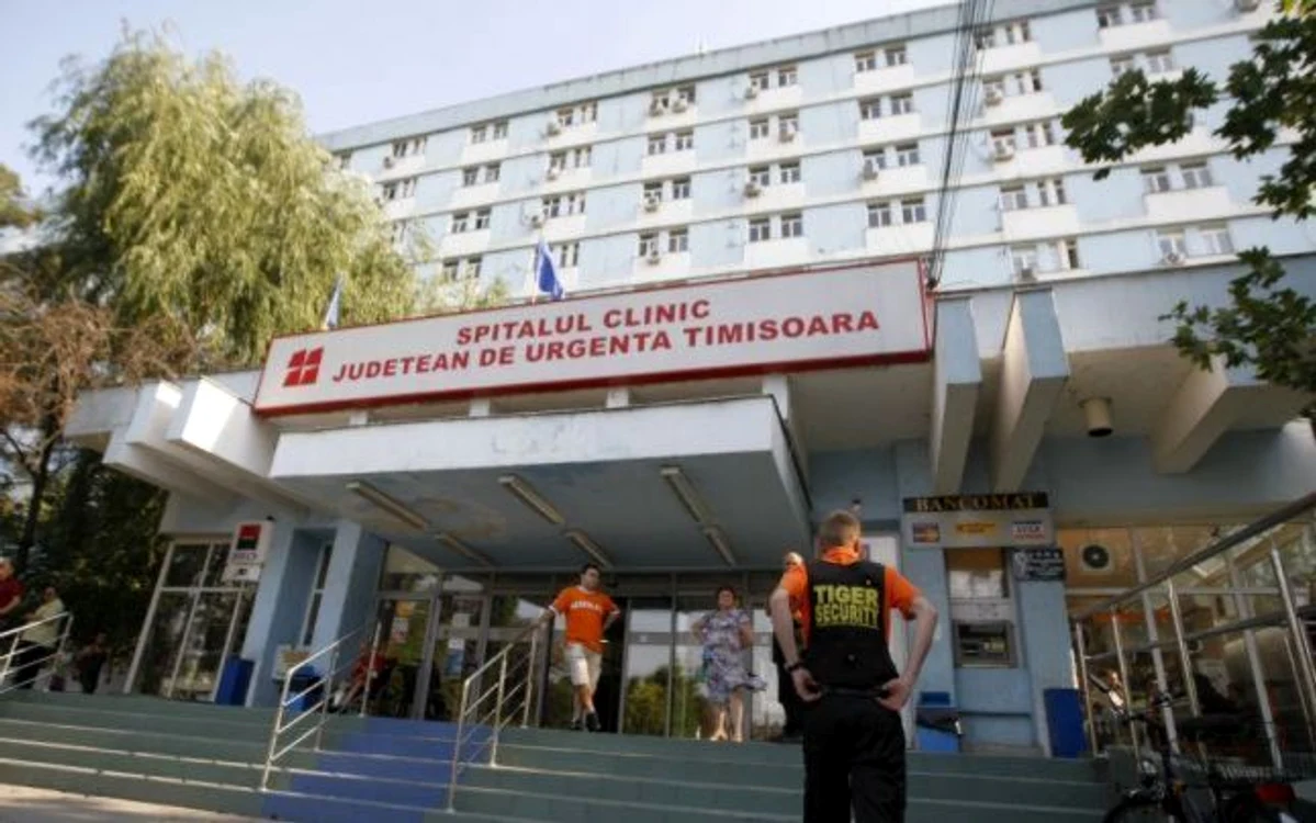 
    Scandal între doi angajați ai Spitalului Județean din Timișoara. O infirmieră și un paynic s/au luat la bătaiefoto: captura Facebook Opinia Timișoarei   