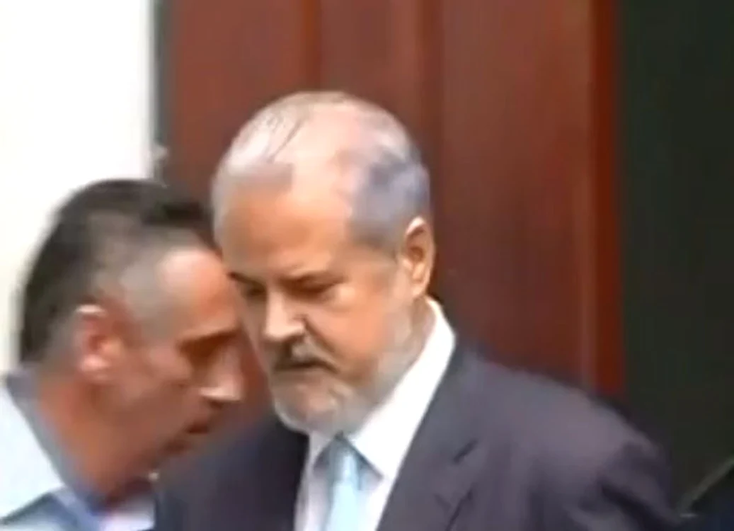 Adrian Năstase a ajuns a doua oară la pușcărie