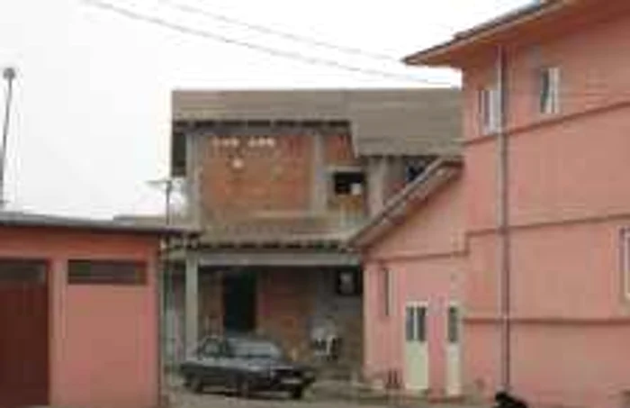 Adăpostul se construieşte lângă cantina socială
