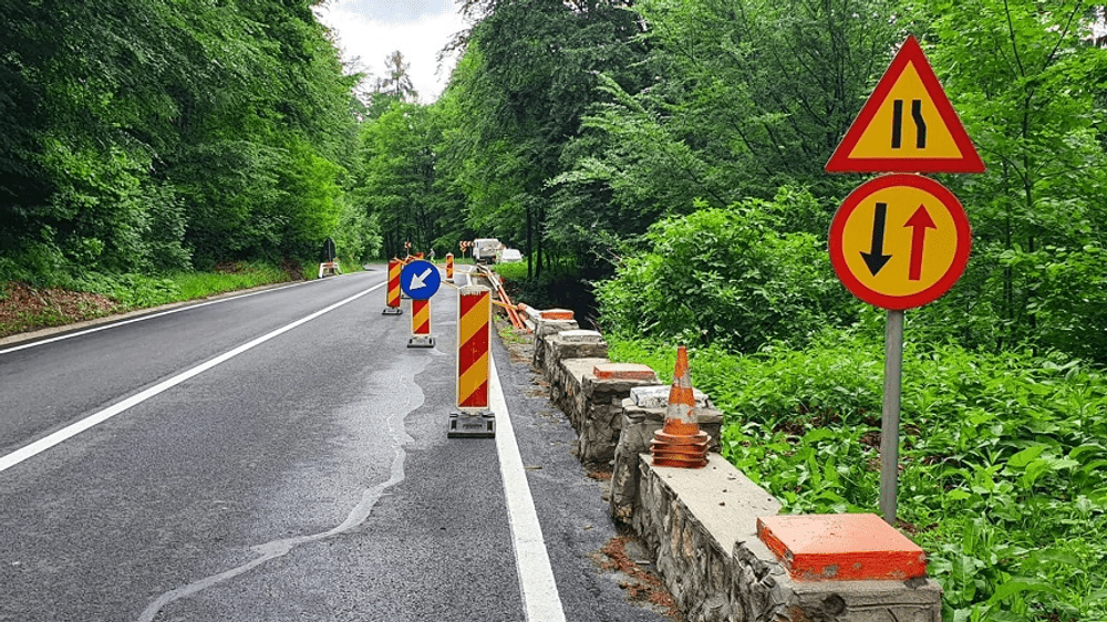 Repararea Drumului de Poiană din Brașov. Șase luni de birocrație pentru o lucrare de 30 zile