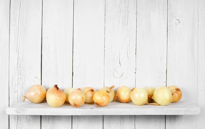 
    Care sunt cele mai cunoscute leacuri cu ceapă  