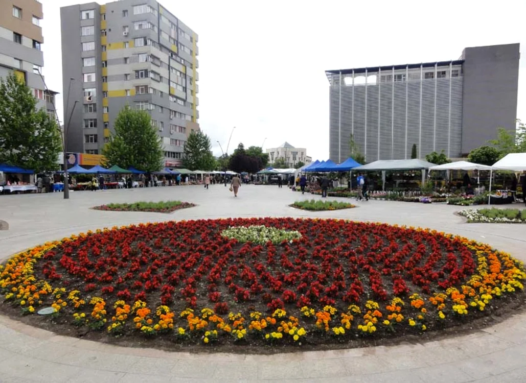 Pentru prima dată, ExpoFlora are loc la Slatina pe esplanada din centrul urbei (FOTO: Mugurel Manea)