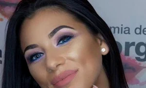 Roxana e conștientă că e super sexy jpeg