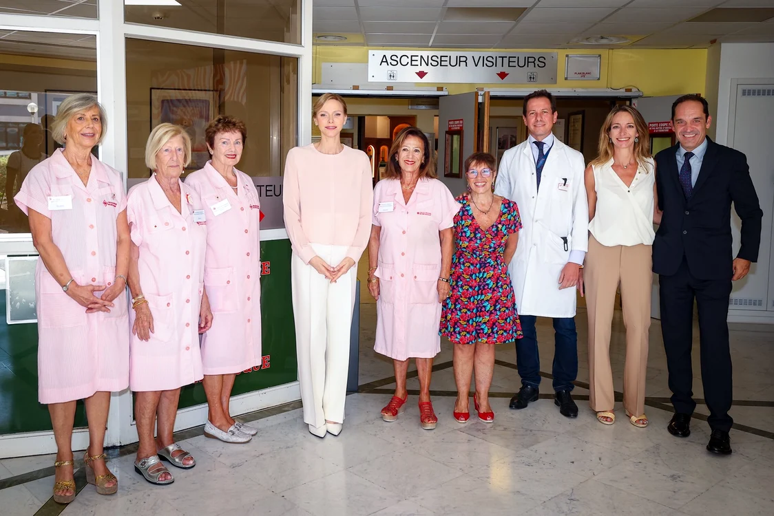 Charlene de Monaco merge la evenimente caritabile 11 jpg