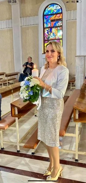 Gabriela Firea a purtat o rochie argintieFOTO: bzi.ro