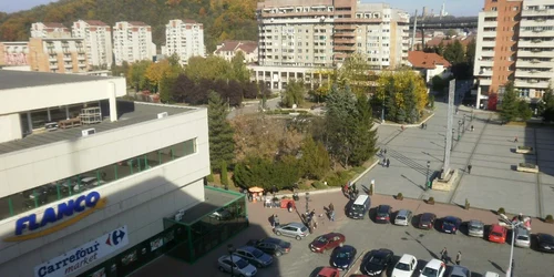 Peste 60% dintre reșițeni au fost recenzați