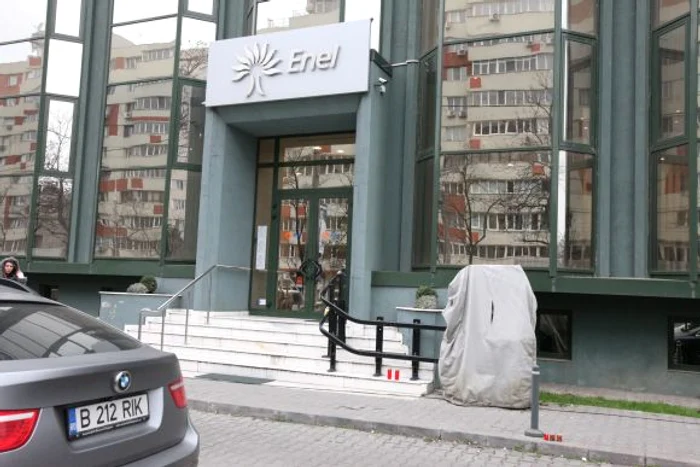 Joi, directorul general Enel România s-a aruncat de pe clădirea societăţii, decedând la impactul cu solulFoto Florin Şuler