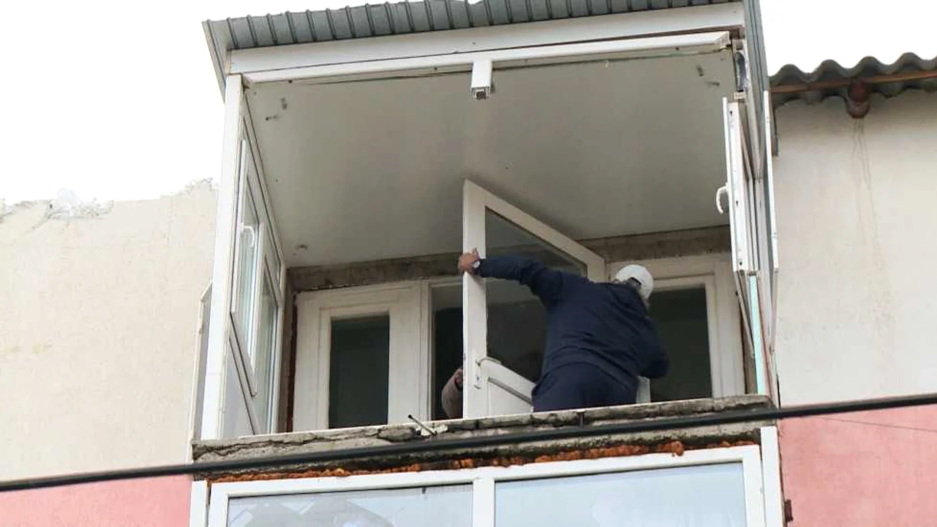 În urma verificărilor tehnice făcute de către echipele companiei nu au fost depistate scurgeri de gaze în reţeaua de distribuţie