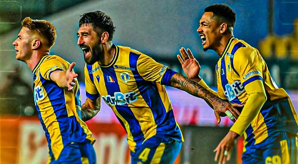 Lupii galbeni și-au revenit pe final de sezon regulat. Foto Facebook Petrolul Ploiești