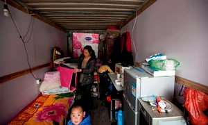 Casa în care locuieşte familia are doar 15 metri pătraţi (Reuters) jpeg