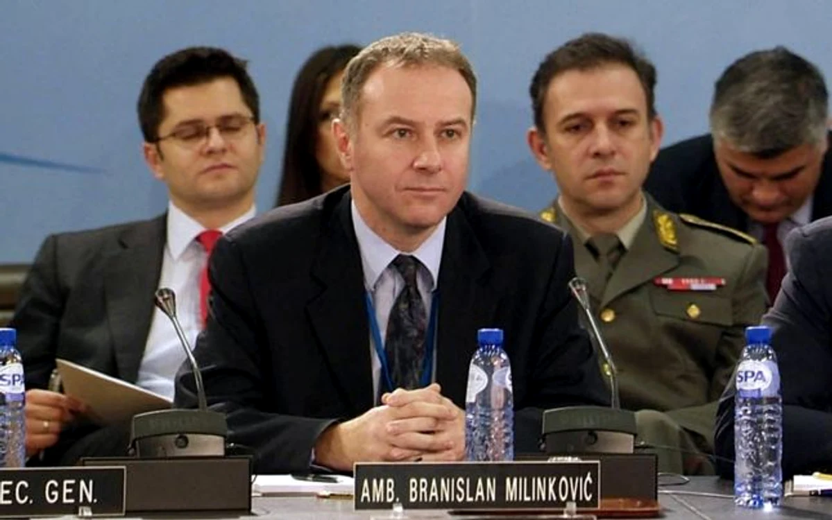 
    Ambasadorul Serbiei la NATO, Bronislav Milinkovici (Foto: AFP)  