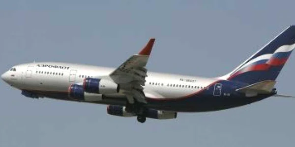 Iran: Un avion a aterizat de urgenţă după ce motorul a luat foc