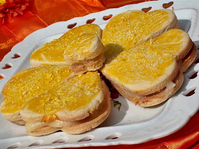 
    Inimioare cu lămâie  