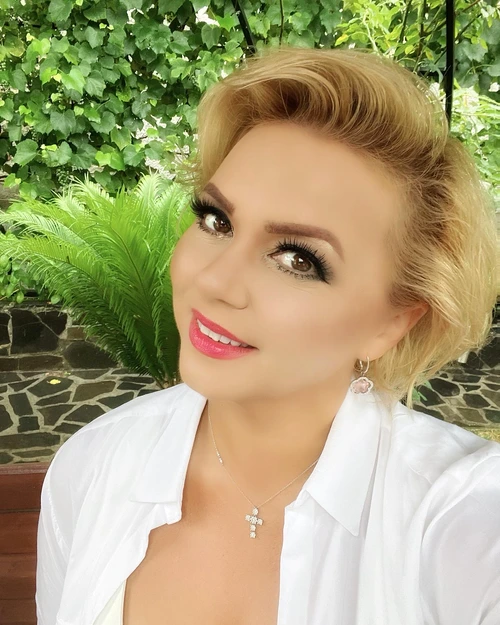 cornelia21 jpg