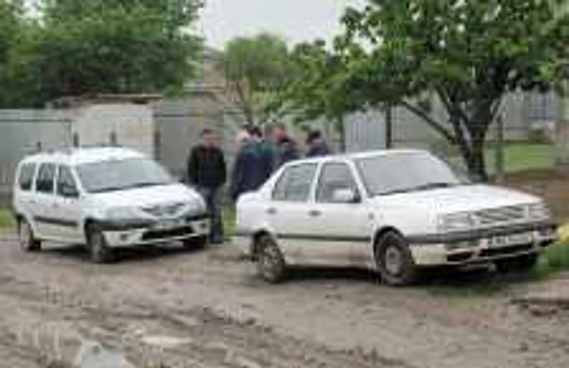 Oamenii legii au răscolit zona, timp de mai multe zile, în căutarea criminalului