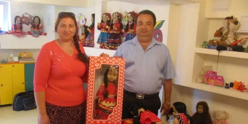 Papusa Lulica ajunge in hipermarket-uri