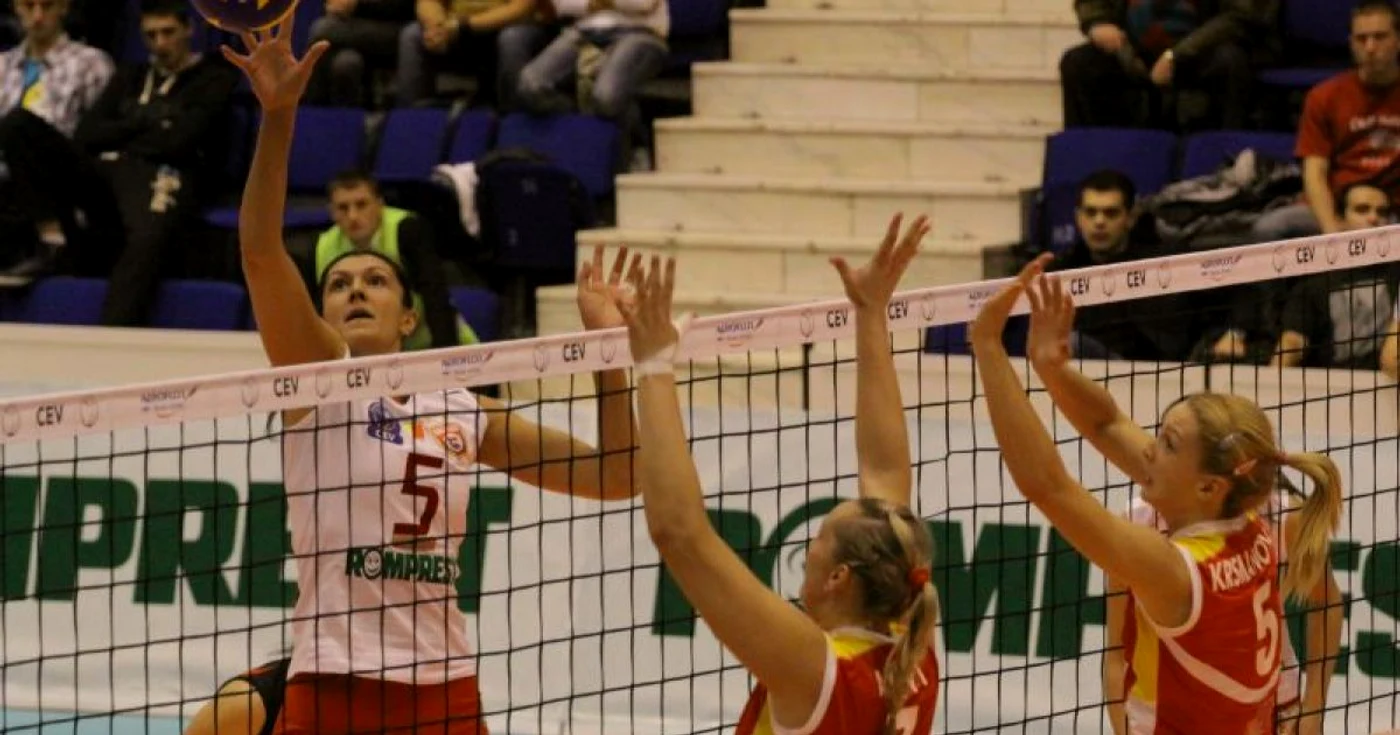 VOLEI (Liga Campionilor): Dinamo - Baku 0:3 / Alida Marcovici * Foto: Marian Burlacu