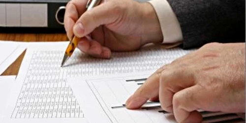 Finanţele au împrumutat o jumătate de miliard de lei de la bănci