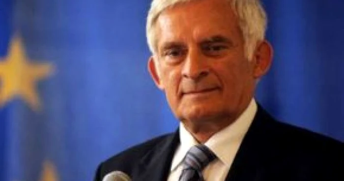 Jerzy Buzek către Moldova: "Un ajutor financiar este întodeauna posibil"