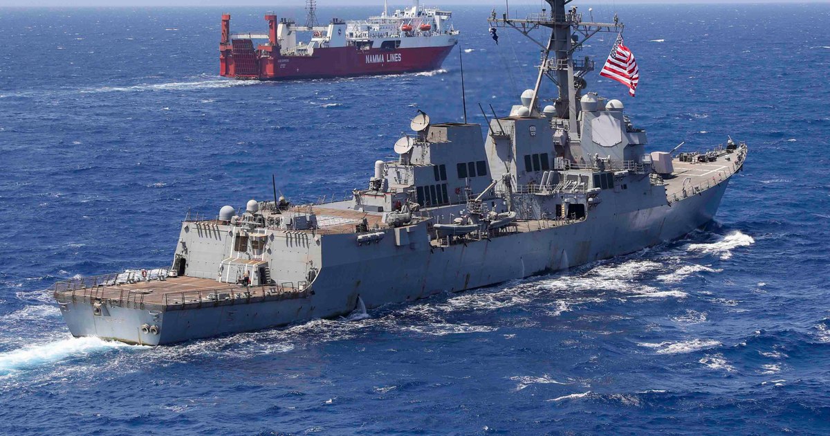 Coliziune între navele Marinei SUA în Caraibe