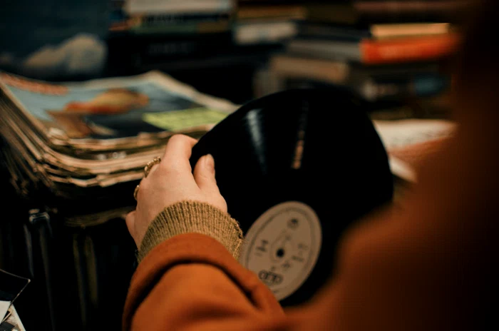 Vinilurile sunt din nou la mare căutare. FOTO: Unsplash
