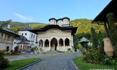 Manastirea lainici  Defileul Jiului  Foto Daniel Guță  ADEVĂRUL (26) JPG